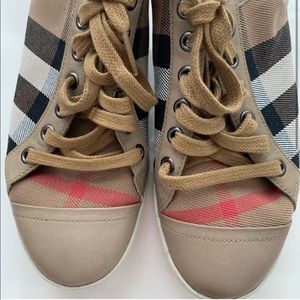 Burberry women sneakers size 35.5